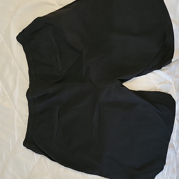 Men's Large H&M Shorts - Picture 3 of 6